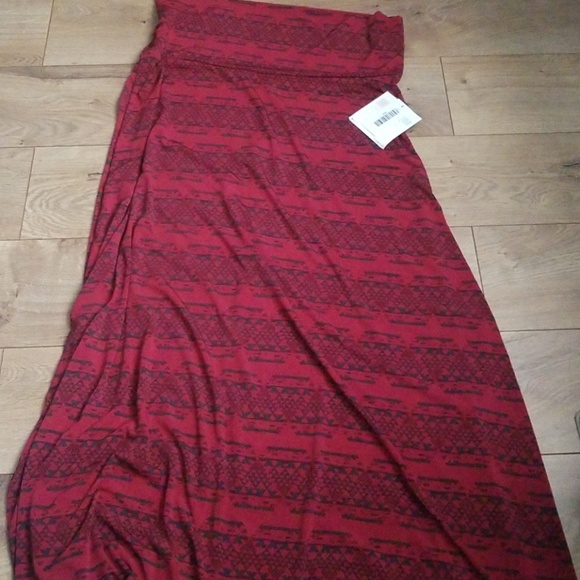 LuLaRoe Dresses & Skirts - Lularoe Large Maxi Skirt Red/Black NWT